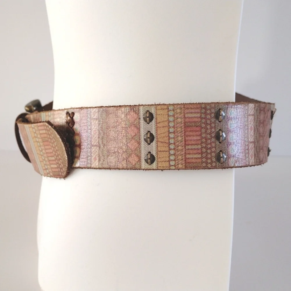 Fossil pastel print leather accented belt M